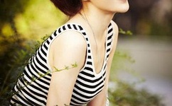 午夜精品成人一区二区视频